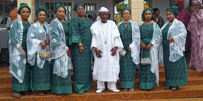 new photos of alaafin of oyo and his wives